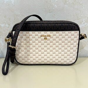 MICHAEL Michael Kors Jet Set Charm East West Camera Crossbody